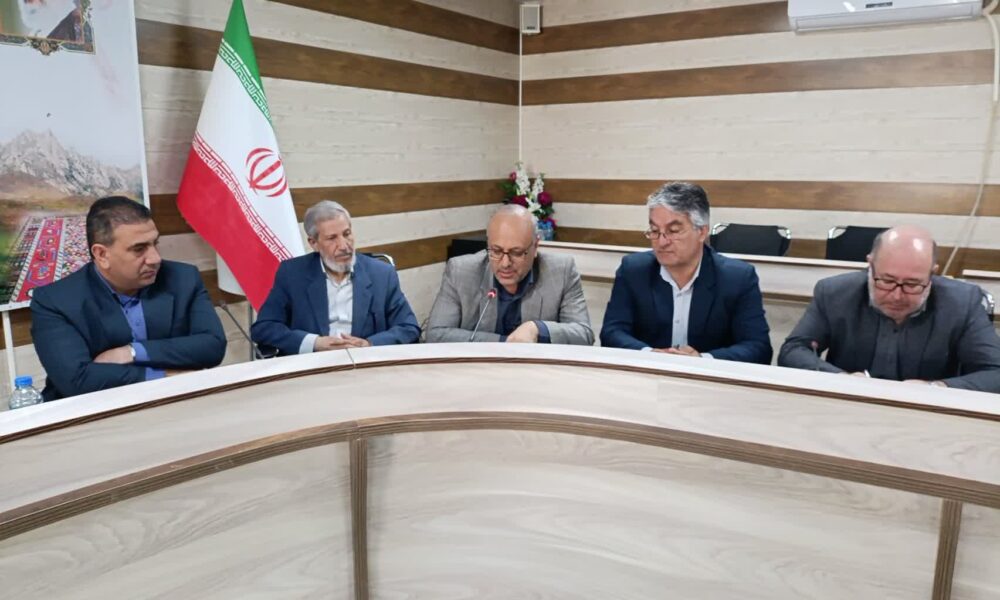 نشست انجمن کتابخانههای عمومی اهر با ریاست معاون سیاسی فرماندار؛ تأکید بر توسعه زیرساختهای فرهنگی و احداث سومین کتابخانه عمومی