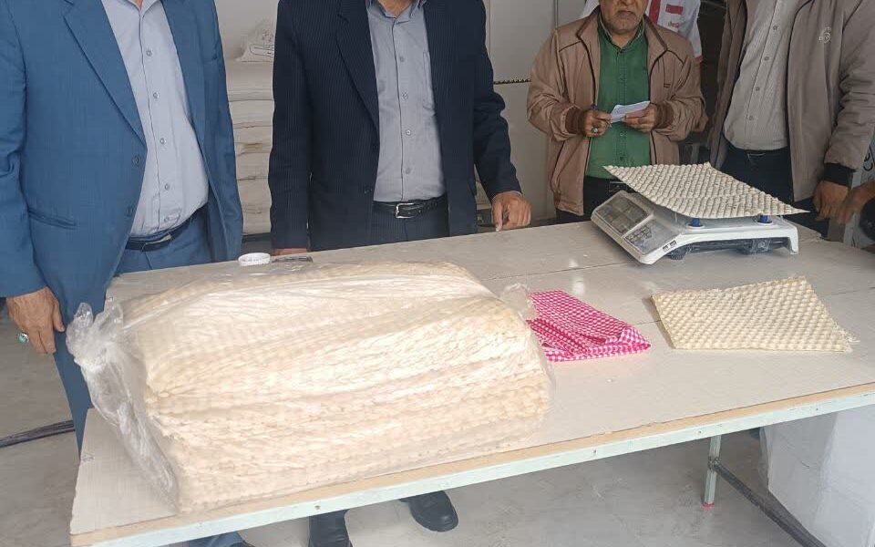 پلمپ دو واحد نانوایی متخلف در اهر به دستور فرماندار؛ تشدید بازرسی‌های کم‌فروشی و کیفیت نان