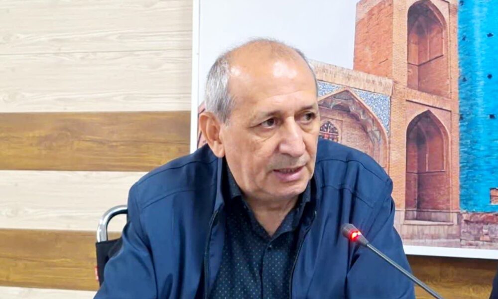 بررسی خسارات کشاورزان و باغداران اهر با حضور مدیرعامل صندوق بیمه کشاورزی کشور + دستورالعمل جبران فوری خسارات