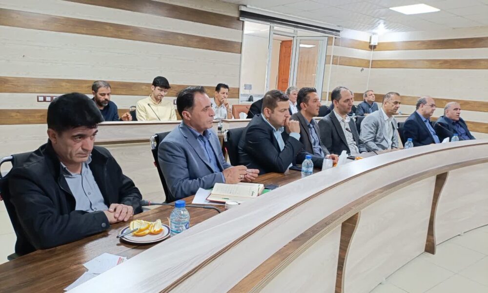 بررسی خسارات کشاورزان و باغداران اهر با حضور مدیرعامل صندوق بیمه کشاورزی کشور + دستورالعمل جبران فوری خسارات