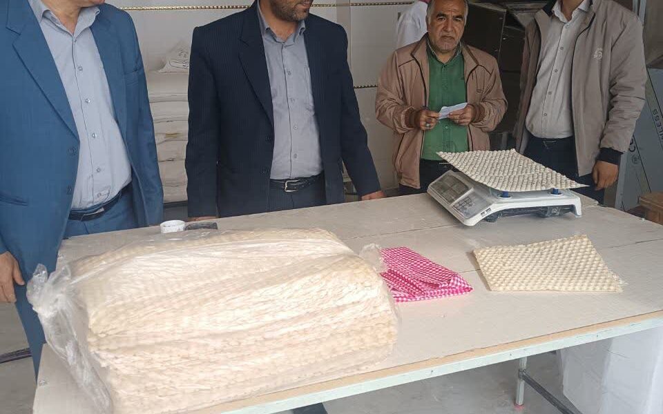 پلمپ دو واحد نانوایی متخلف در اهر به دستور فرماندار؛ تشدید بازرسی‌های کم‌فروشی و کیفیت نان