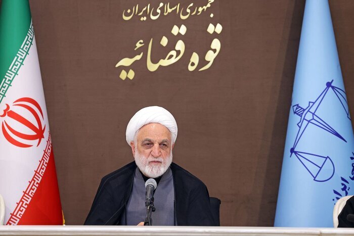 اژه‌ای: همراهی بادشمن، خیانت است؛ برخورد می‌کنیم!